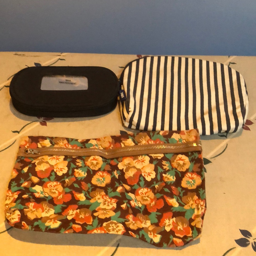 Cosmetic bags
